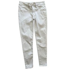 American Eagle Outfitters Next Level Stretch X white Jeggings size 6 short.